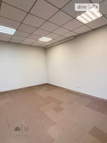 Здається комерційне приміщення на вул. Лісова, площа 82.6 кв. м • ID 34900057