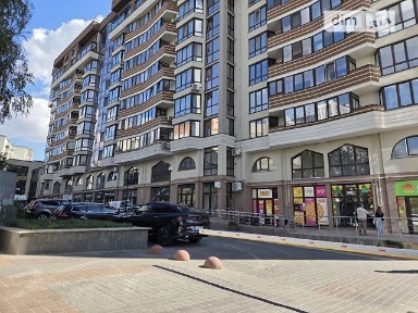 Здається комерційне приміщення на пл. Героїв Євромайдану 9, площа 122.5 кв. м • ID 34896027