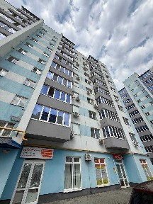 Продаж просторої 2-кімнатної квартири по вул. Героїв Дніпра