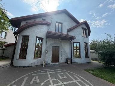 Продаж будинку 280 м², Варшавська вул.