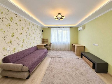 Продаж 1-кімнатної квартири 42.2 м², Котляревського вул., 31Б