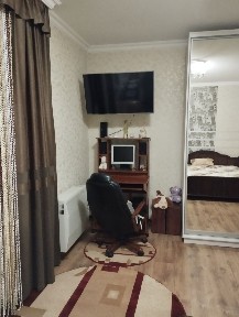 Аренда Сдам Домик-1 комн. кухня. в/у ванна, коридор, евроремонт, 42/15/13; мебель, бытовая техника, р-н 3 Линия-Ул. Круговая