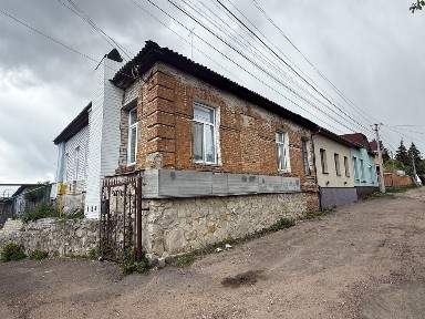 Продається будинок квартирного типу в місті Глухів +торг