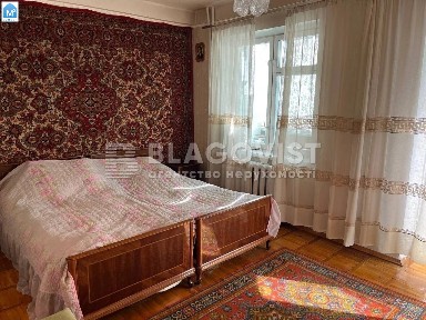 Продається 2-кімнатна квартира на проспекті Леся Курбаса, 2/13