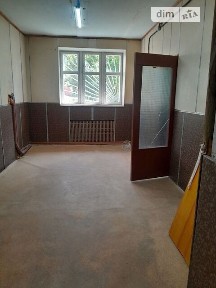 Оренда офісного приміщення на вул. Перемоги 6, приміщень -, поверх - 1 • ID 34910142
