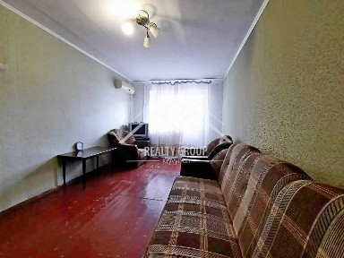 Продаж 1-кімнатної квартири на Соцмісті