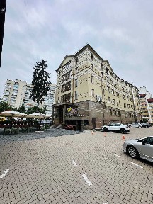 12 Школа 43м2 Здам ОФІС в БЦ На Грушевського