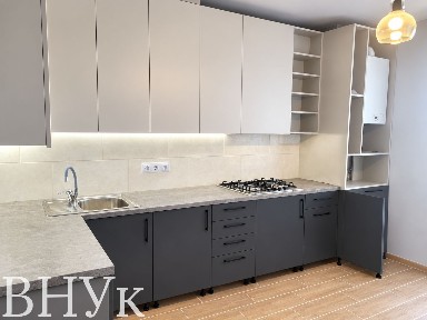 Продаж 2 к в новобудові, Відродження - меблі, техніка, закритий двір, автономне опалення