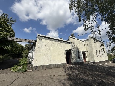Без комісії! Продаж підприємства 1,5072га приватизована земля та скаважини артезіанська 691м глибина/ площа будівель1563м2 на територї власне озеро