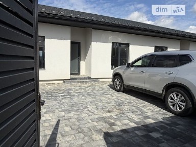Продаж 1 поверхового таунхауса з ділянкою на 3 сотки, 180 кв. м, 3 кімнати, на вул. Угляренка Петра 2/13 • ID 34887032