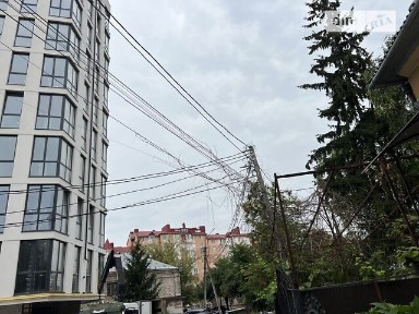 Продаж комерційного приміщення на вул. Крушельницької Соломії, площа 200 кв. м • ID 34908086