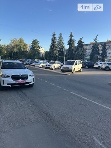 Здається комерційне приміщення на вул. Василя Порика 5, площа 27 кв. м • ID 34912336