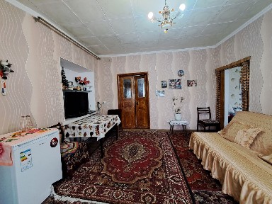 Вільна оренда : Будинок на Готвальда 4000 тис гр + послуги