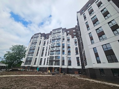 Видова на місто 2кім. квартири в готовому будинку біля Озера