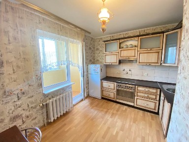 Оренда 2-кімнатної квартири 73 м², Урлівська вул., 30