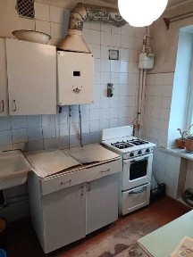 Продаю 1-но кімнатну квартиру в центрі
