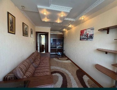 Дарницька пдоща Харківське шосе 2,2 поверх /10пов., 15 хв. до метро