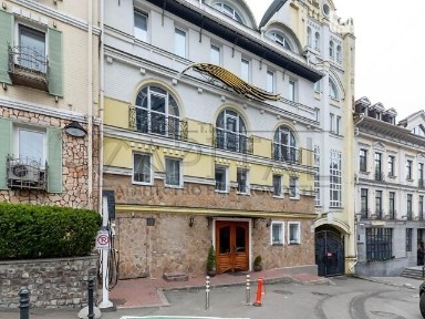 Продаж комерційного приміщення на вул. Воздвиженська 58, площа 1169.3 кв. м • ID 34912970