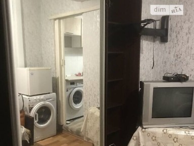 Продаж 1к квартири 13 кв. м на пл. Льва Толстого 10 • ID 34912669