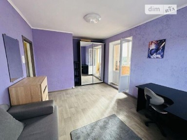 Продаж 1к квартири 31.7 кв. м на вул. Севастопольська 25 • ID 34909933