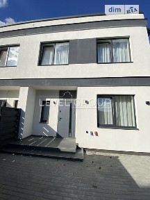 Продаж 2 поверхового дуплекса з ділянкою на 3 сотки, 118 кв. м, 4 кімнати, на вул. Центральна • ID 34898674