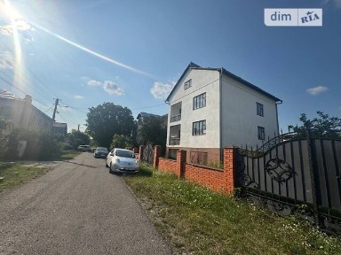 Продаж 2 поверхового будинку з ділянкою на 12 соток, 300 кв. м, 5 кімнат, на вул. Горішня 10 • ID 34895260