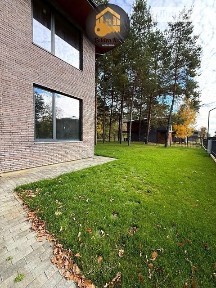 Продаж 2 поверхового будинку з ділянкою на 13 соток, 185 кв. м, 4 кімнати, на вул. Лісова • ID 34891943