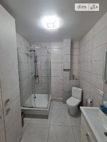 Продаж офісного приміщення 52 кв. м. на 1 поверсі на вул. Агатангела Кримського, чотириповерхова будівля • ID 34690944