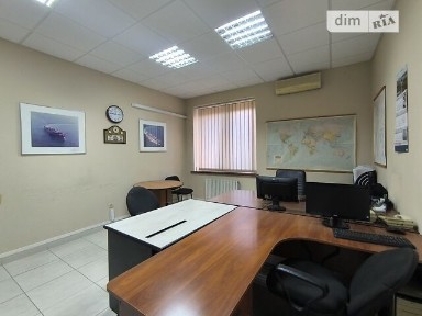 Продаж офісного приміщення 161 кв. м. на 1 поверсі на просп. Шевченка 29А, шестиповерхова будівля • ID 34523116