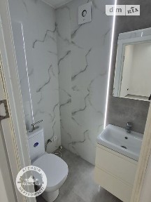Продаж офісного приміщення 29 кв. м. на 0 поверсі на вул. Руська, триповерхова будівля • ID 34461521