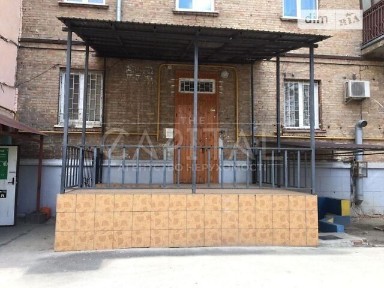 Продаж офісного приміщення 130 кв. м. на 1 поверсі на просп. Науки 61/2, триповерхова будівля • ID 34366381
