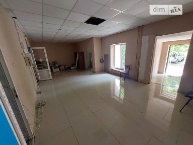 Продаж офісного приміщення 89 кв. м. на 1 поверсі на вул. Кропивницького 80, дев'ятиповерхова будівля • ID 34274073