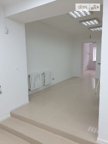 вулиця Соборності, Полтава, вул. Соборності, одноповерхова будівля 34171362