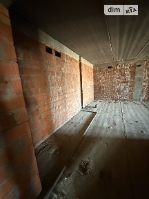 Продаж офісного приміщення 228 кв. м. на 1 поверсі на вул. Соборна 33, п'ятиповерхова будівля • ID 34164382