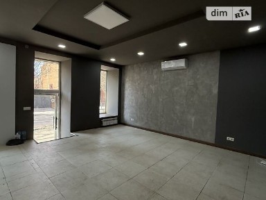 Продаж офісного приміщення 32 кв. м. на 1 поверсі на вул. Гончара Олеся 15/17, п'ятиповерхова будівля • ID 34109311