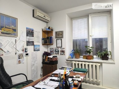 Продаж офісного приміщення 45 кв. м. на 1 поверсі на вул. Академічна 1, десятиповерхова будівля • ID 34092580