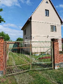 Продам 2 поверховий будинок у с. Черкаська Лозова, вул. Спортивна, 26