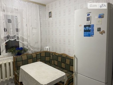 Вишняківська вулиця, мікрорайон Харківський Масив, район Дарницький, Київ, метро Харківська, вул. Вишняківська 8 довгостроково 19188401