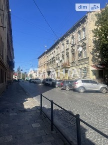 Продаж офісного приміщення 37 кв. м. на 1 поверсі на вул. Тобілевича, триповерхова будівля • ID 32320010