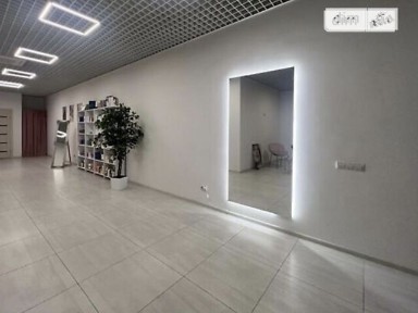 Продаж офісного приміщення 79 кв. м. на 3 поверсі на пл. Героїв Євромайдану 9, триповерхова будівля • ID 32240670