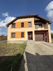 Продаж будинку м. Ужгород р-н Східний, з ремонтом, готовий до заселення, 7 хв. до центра міста