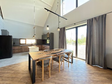 Сучасний будинок 270 м² поруч із сосновим лісом | 12 сотих