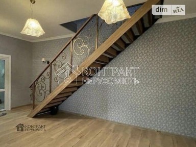 Продаж 3 поверхового таунхауса з ділянкою на 3 сотки, 247 кв. м, 3 кімнати, на вул. Зимова • ID 34900263
