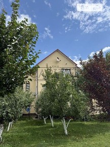 Продаж 3 поверхового будинку з ділянкою на 18 соток, 450 кв. м, 9 кімнат • ID 34916194