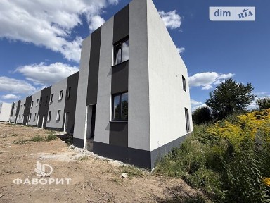Продаж 2 поверхового таунхауса з ділянкою на 1.8 сотки, 86 кв. м, 3 кімнати, на вул. Новоселів • ID 34897590