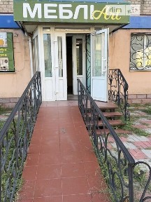 Продаж комерційного приміщення на вул. Незалежності 25, площа 48.7 кв. м • ID 34930091