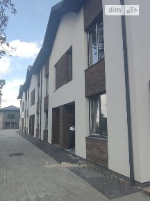 Продаж 2 поверхового таунхауса з ділянкою на 1 сотку, 135 кв. м, 3 кімнати, на вул. Давидчука 8 • ID 34862676