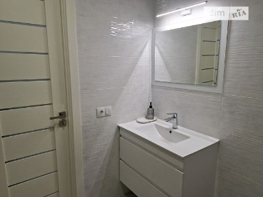 Продаж 1к квартири 43 кв. м на вул. Генерала Мирона Тарнавського • ID 34930104