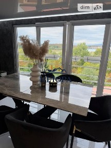 Продаж 4 поверхового будинку 115 кв. м, 4 кімнати, на вул. Вишнева • ID 34928921