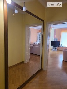Продаж 2 поверхового будинку з ділянкою на 13 соток, 150 кв. м, 4 кімнати, на Патона • ID 34900227